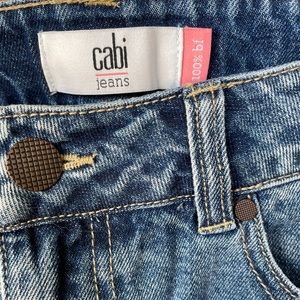 Cabi brand new boyfriend jeans without tags. Size 2